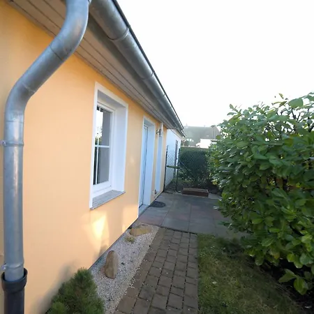 Nordstrand Holiday home Altenkirchen (Mecklenburg-Vorpommern)